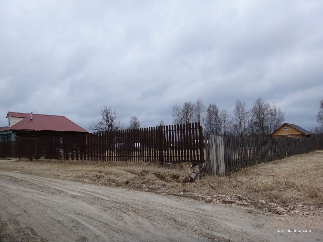 Северная окраина деревни.