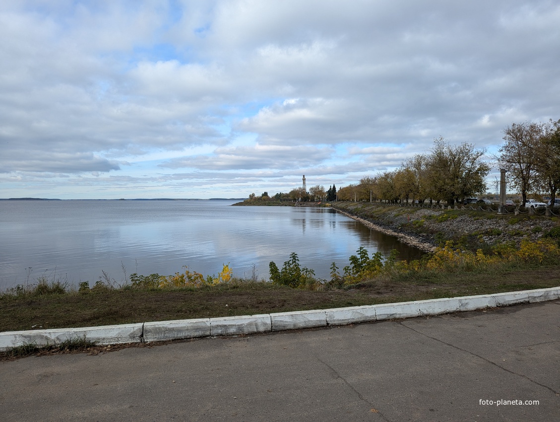 Волга, Левобережный район