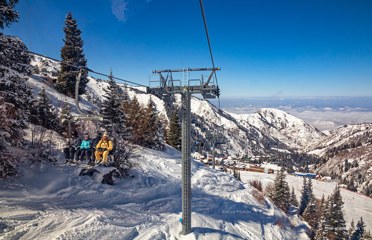 Алматы.  Чимбулак, канатная дорога