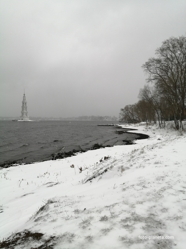 Вид на колокольню