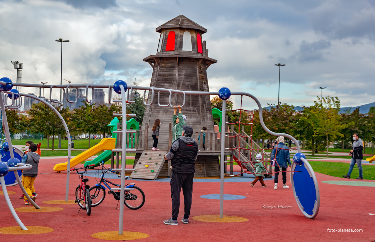 Стамбул.  Парк культуры и спорта &quot;Малтепе&quot; ( Maltepe beach park )