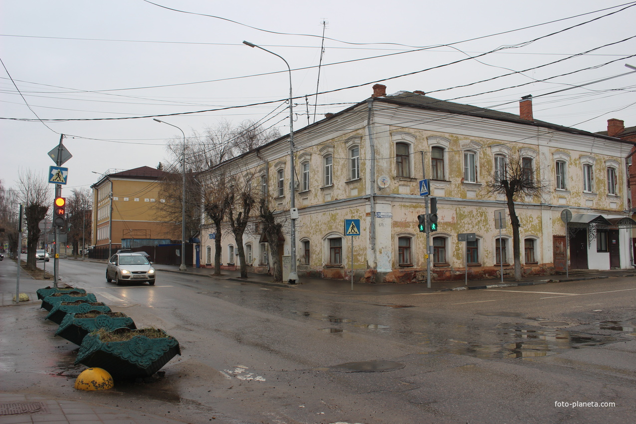 Ул. Революции.