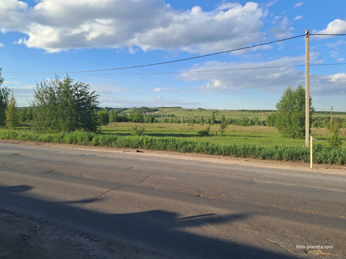 Вид с Центральной улицы на Усадебную улицу