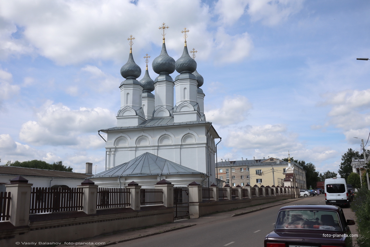 Авангардский пер., церковь Рождества Христова