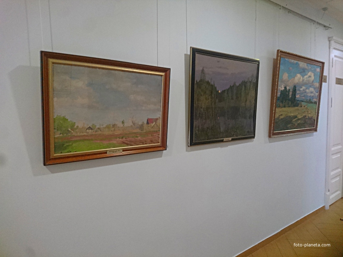 Музей пейзажа в старинном купеческом особняке конца XVIII в. (доме Философова, также известном как дом Грошева — Подгорнова).