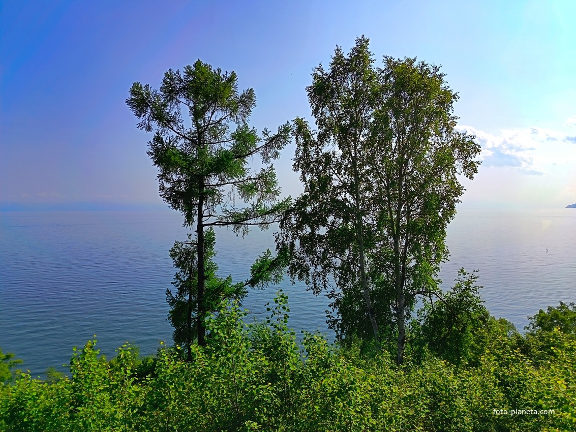 Байкал. Вид с дендрария Байкальского музея