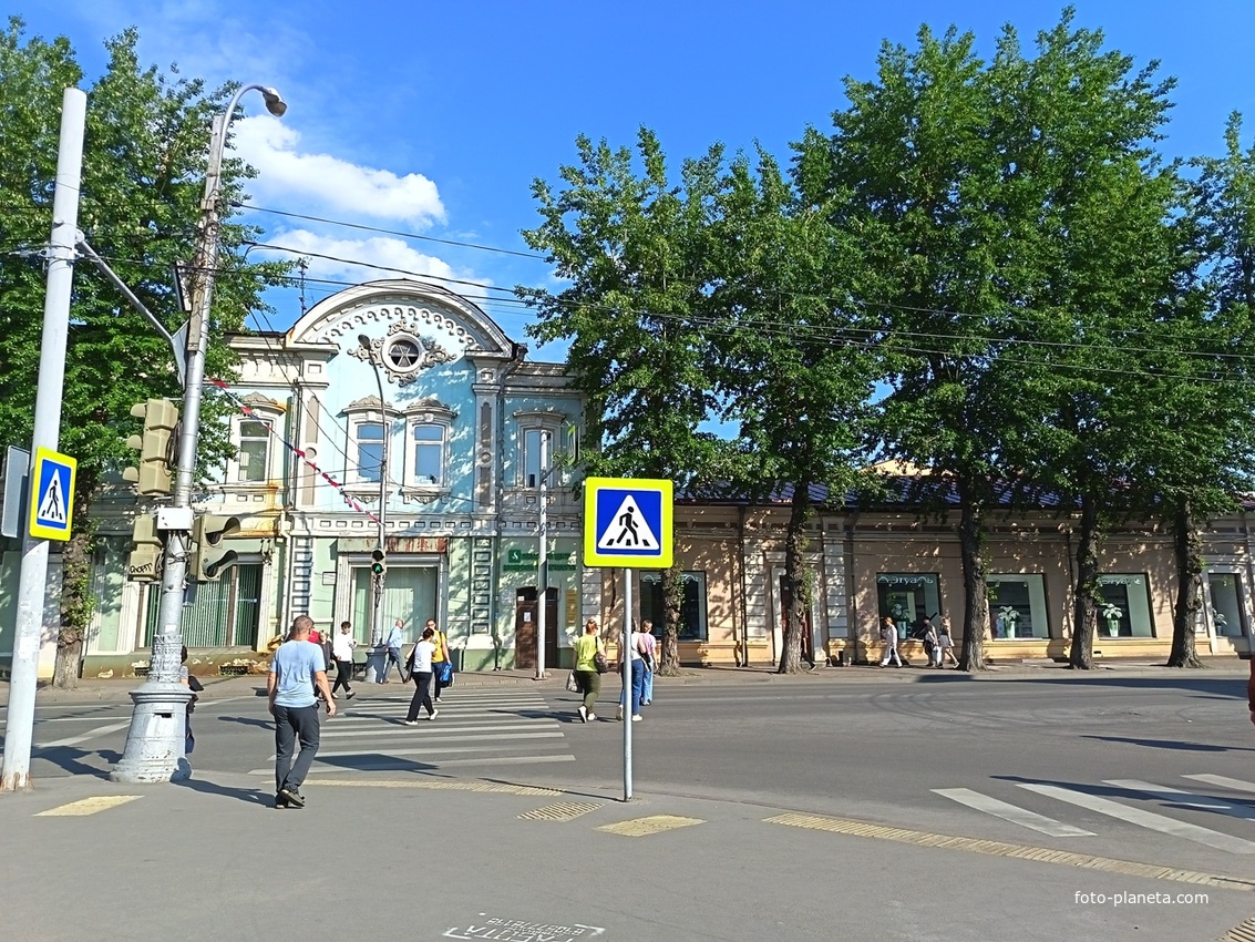 В районе цирка