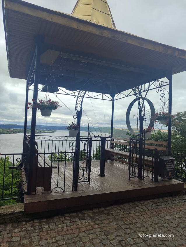 Пещерный мужской монастырь.Галица.