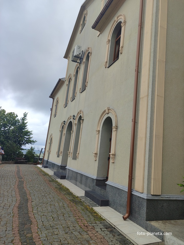 Пищерный Свято-Николаевский мужской монастырь Галица