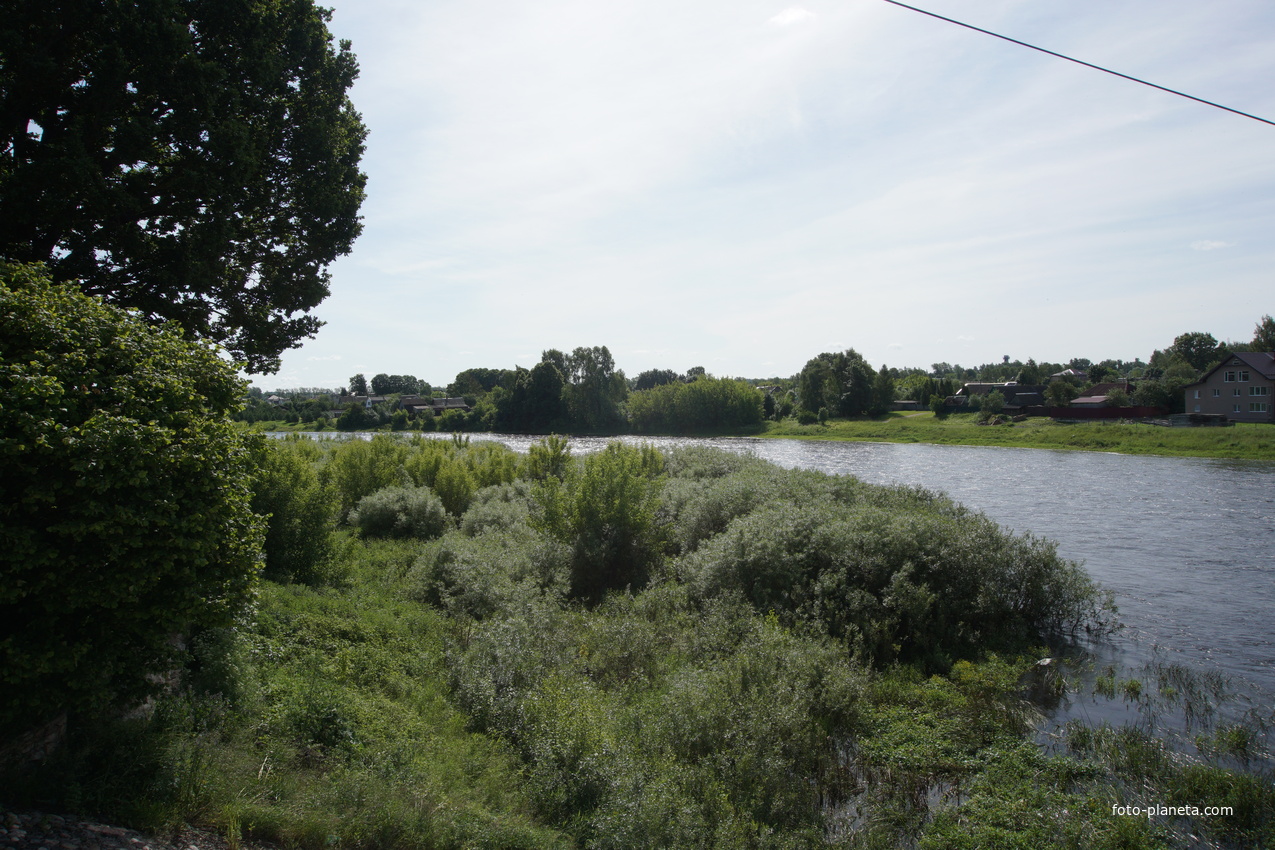 Город Остров, река Великая