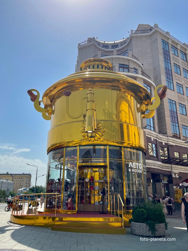 На Арбате &quot;Лето в Москве - павильон Самовар&quot;