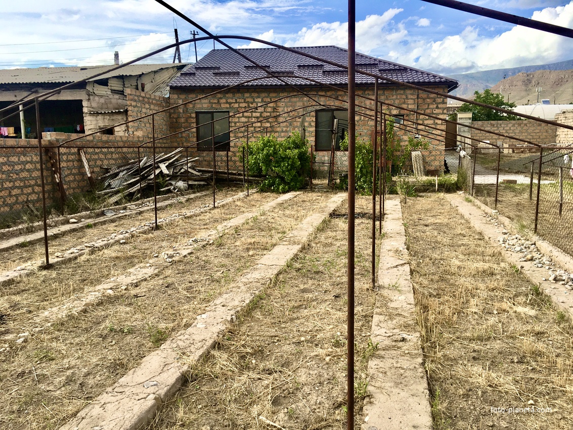 Дом село Армаш