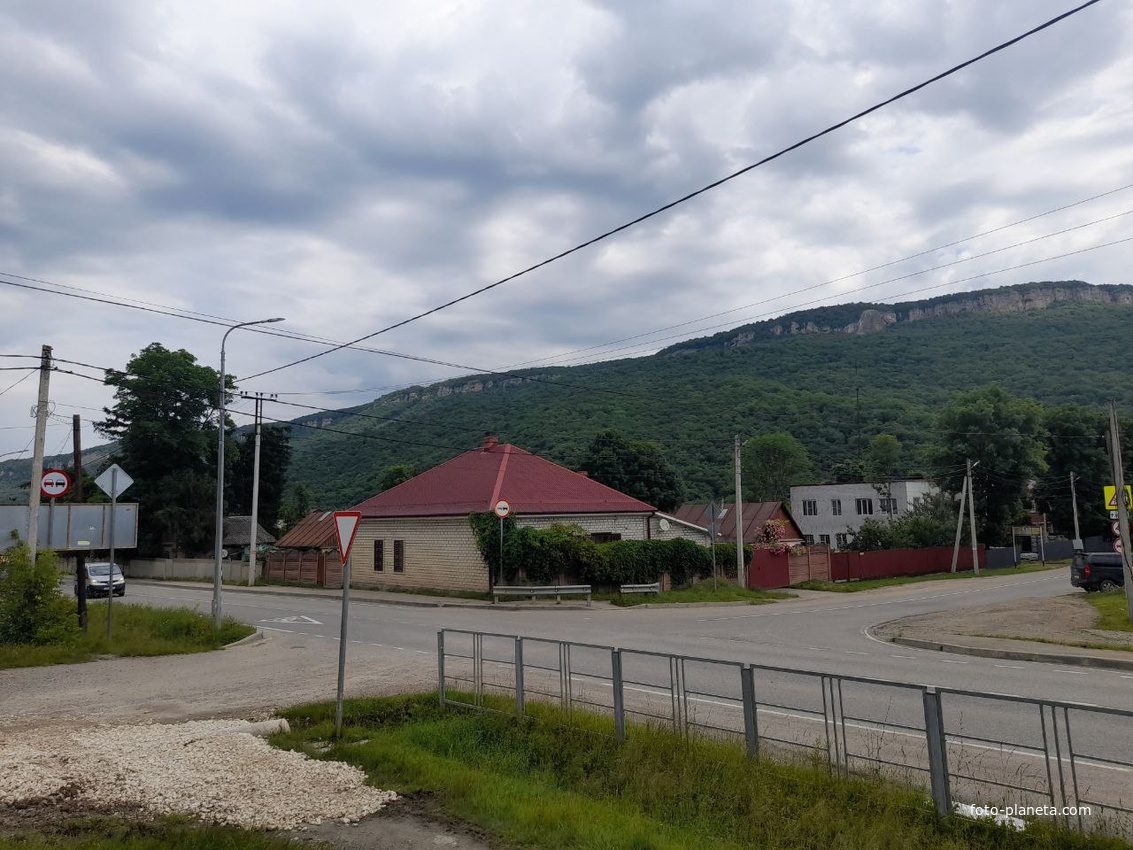 Октябрьская улица