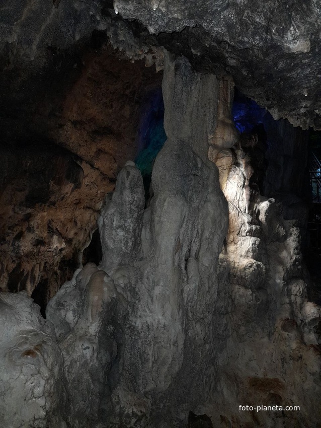 Большая Азишская пещера. Сталагнат