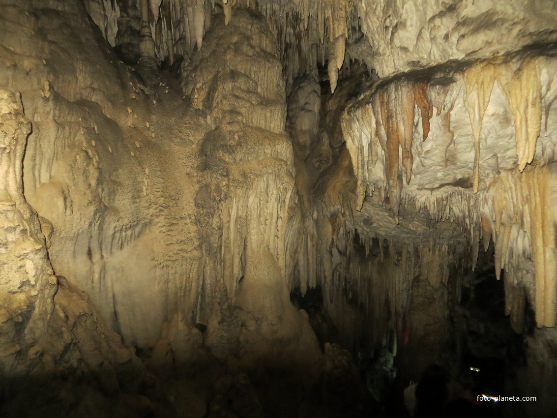 Большая Азишская пещера