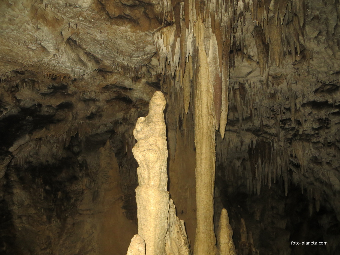 Большая Азишская пещера