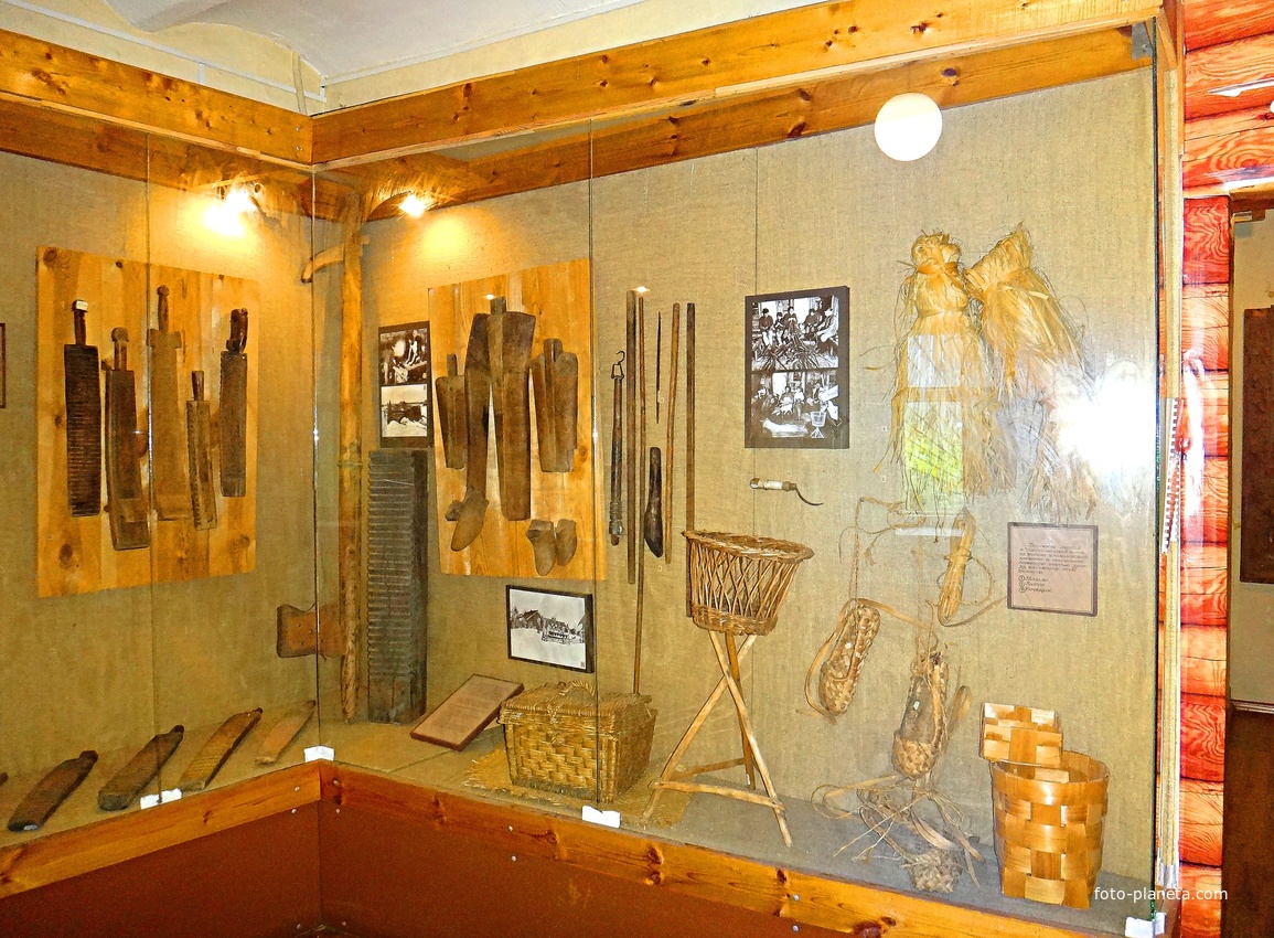 Краеведческий музей. Экспозиция &quot;Ремёсла&quot;.