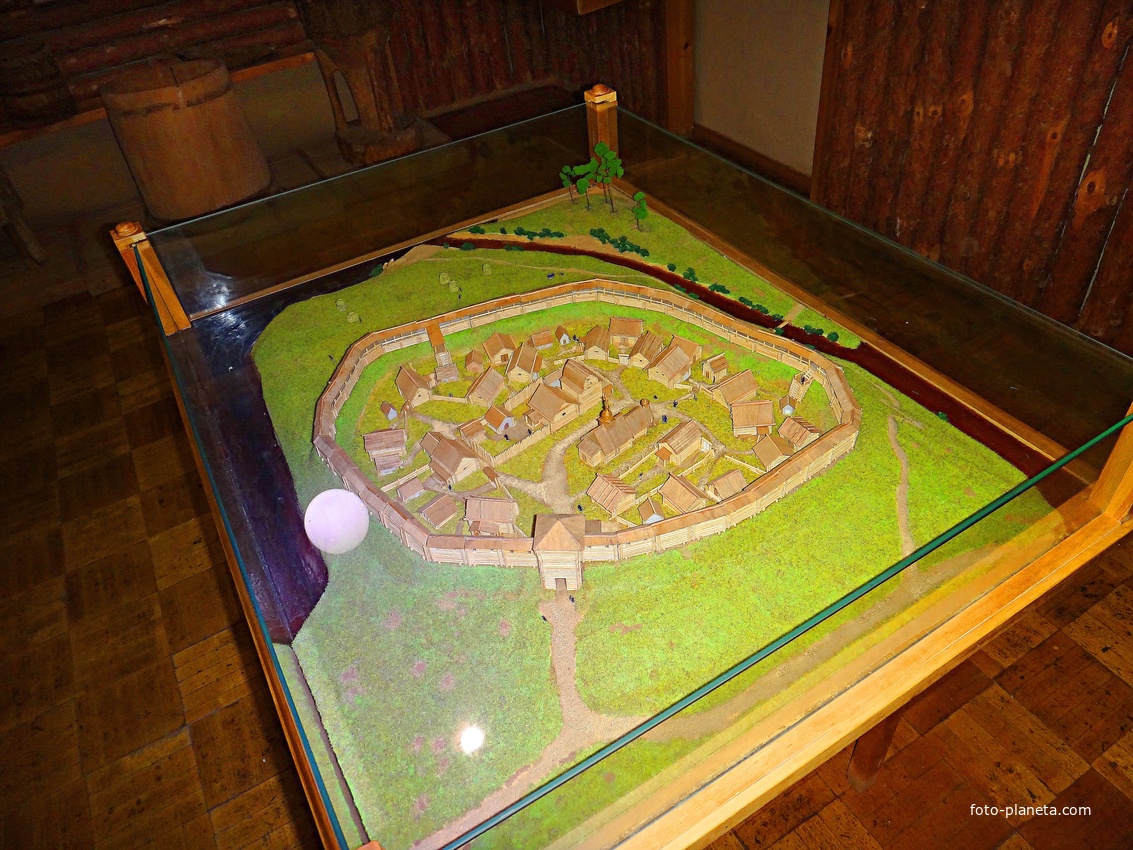 Краеведческий музей. Макет средневекового поселения.