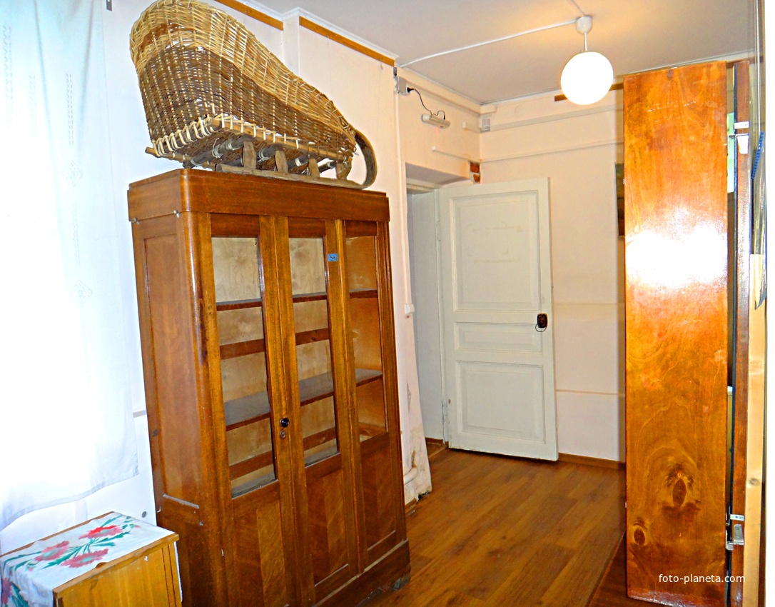 Краеведческий музей. Экспозиция о быте и интерьере прошлого века &quot;Бывало в старину&quot;.