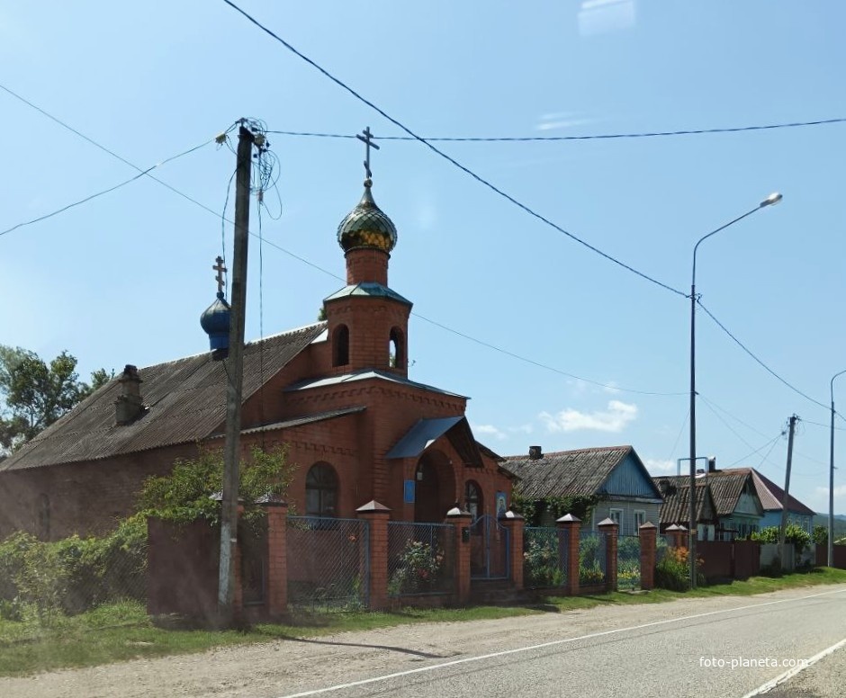 Новицкая улица. Церковь.