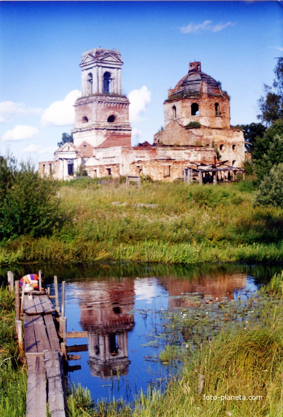 Никольский храм в Осиновце.
