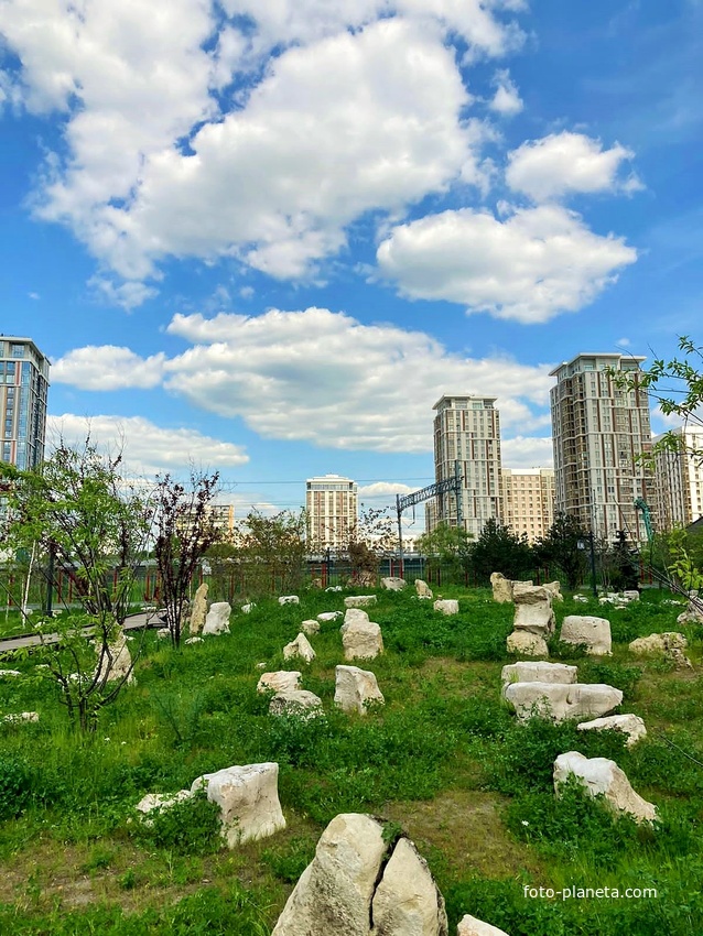 Китайский ландшафтный парк &lt;&lt;Хуамин&gt;&gt; - Сад камней