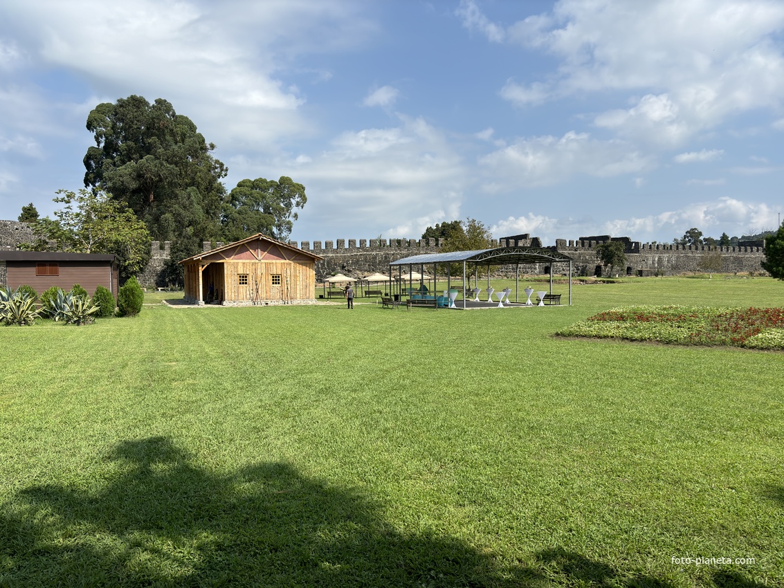 Гонио-Апсаросская крепость