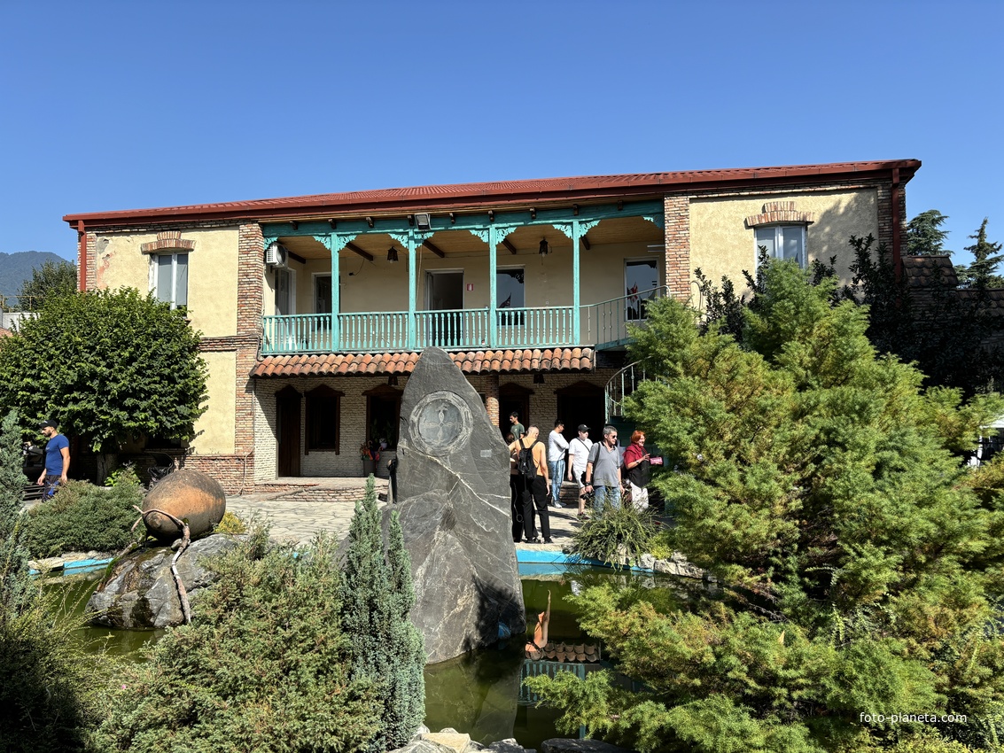 Корпорация Киндзмараули