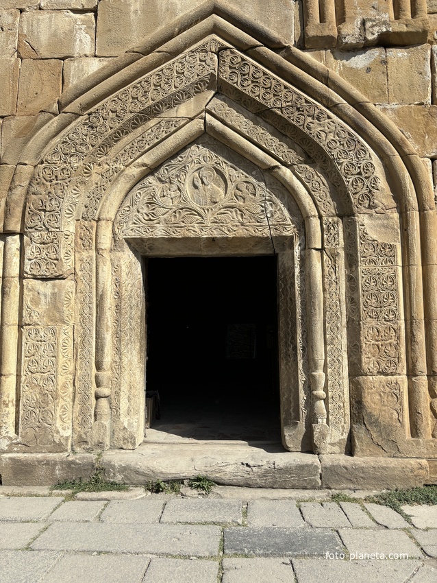 Крепость Ананури. Церковь Успения Пресвятой Богородицы