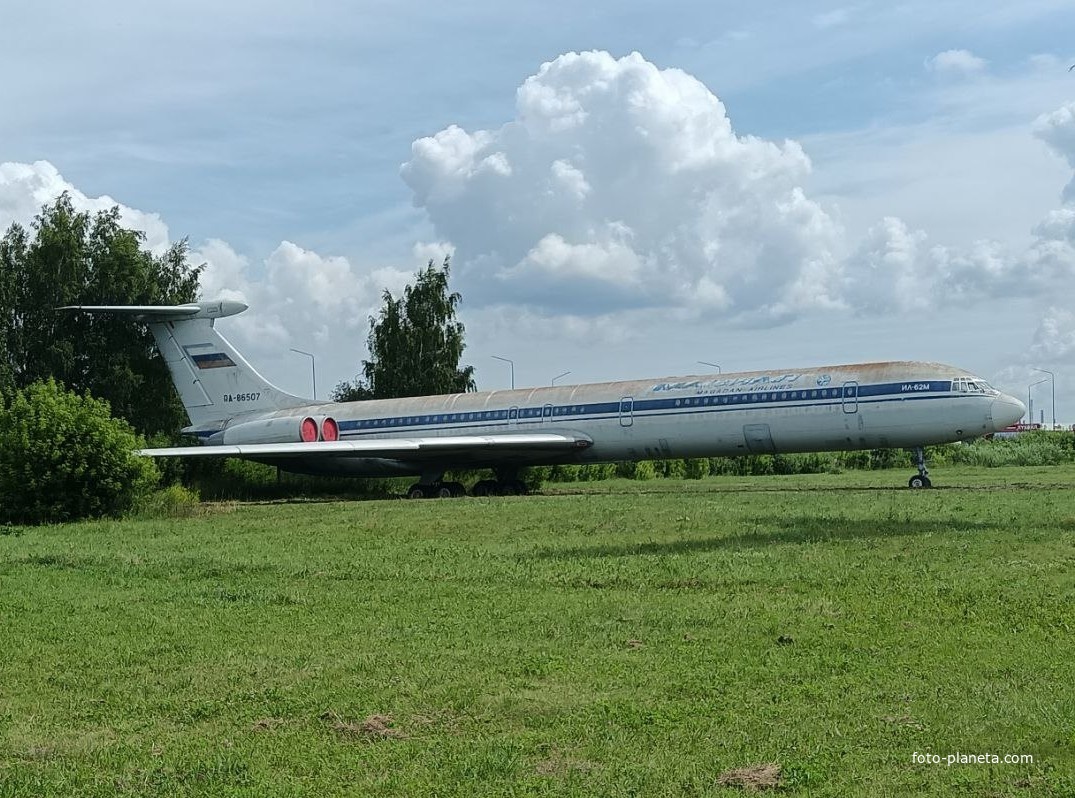 Самолёт Ил-62М