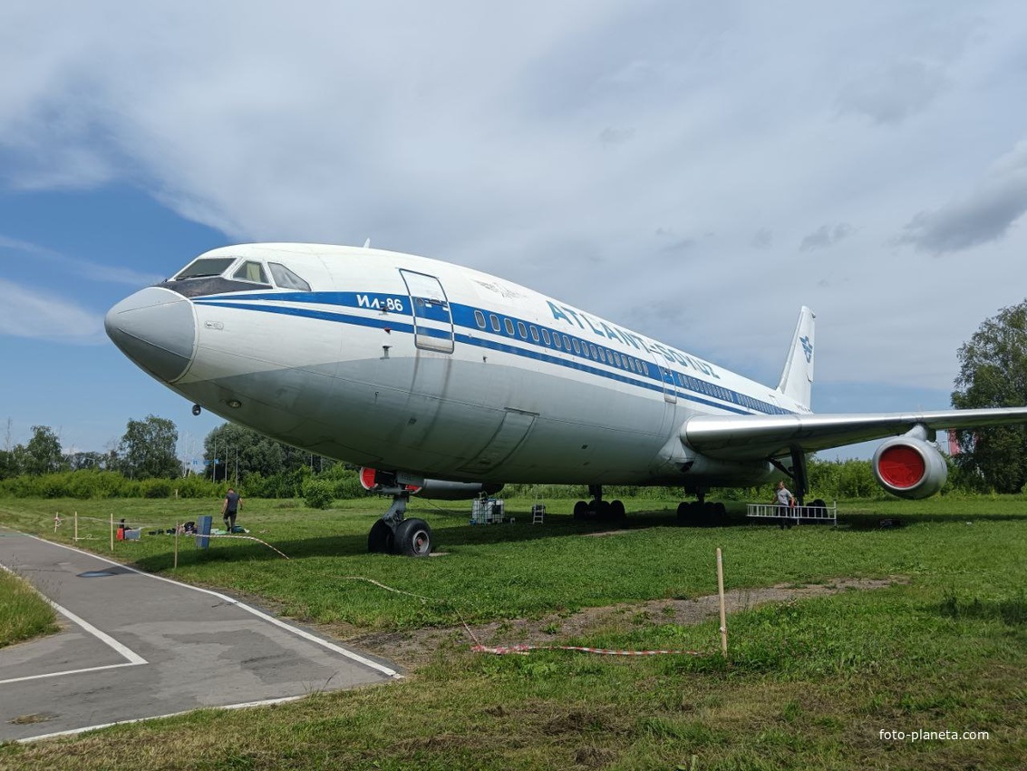Самолёт Ил-86
