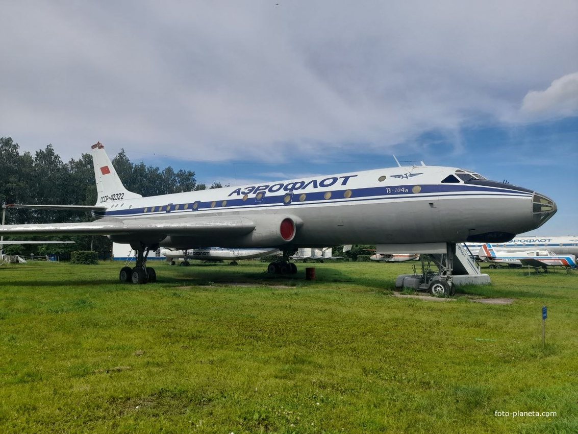 Самолёт Ту-104А