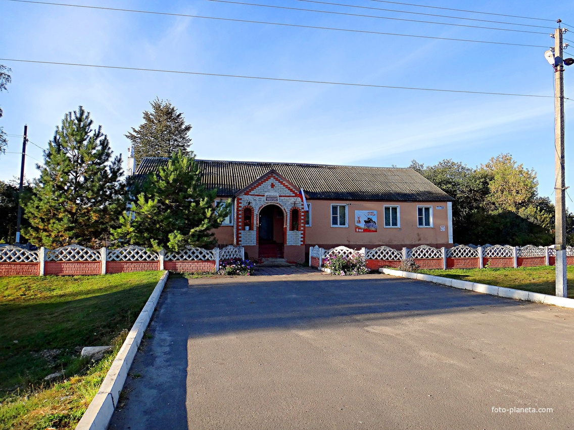 «Администрация Навесненского Сельского Поселения Ливенского района Орловской области» на Центральной у. 23.