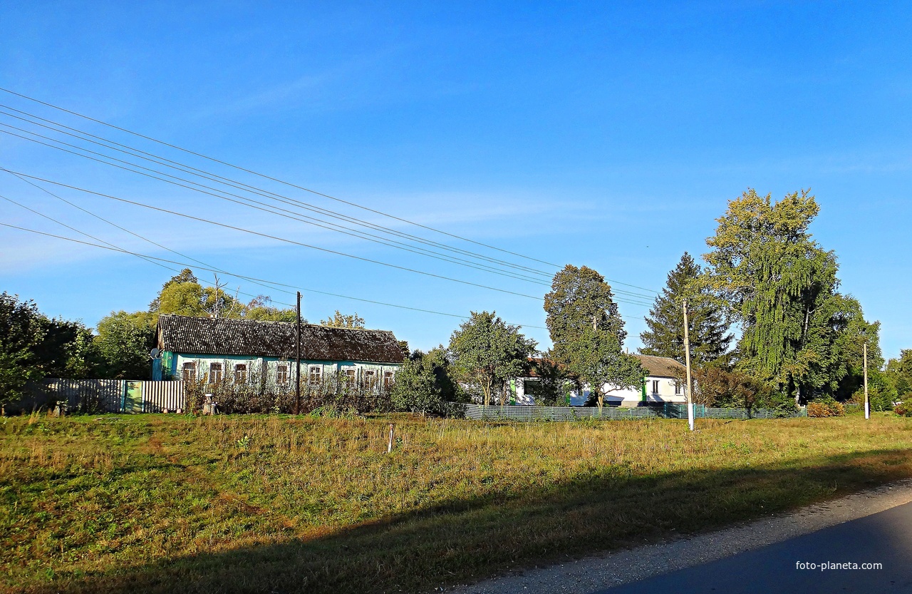 Дома №№29, 27 на Центральной улице.