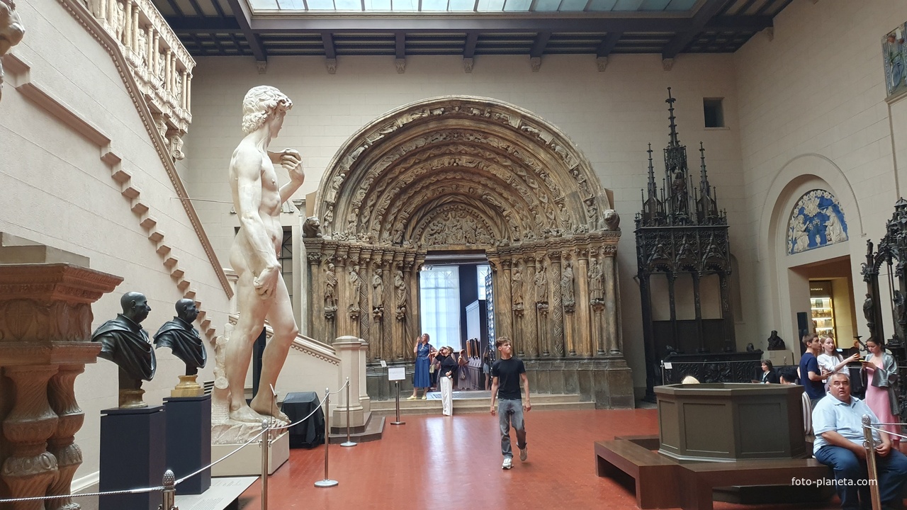 Зал Итальянский дворик, Пушкинский музей