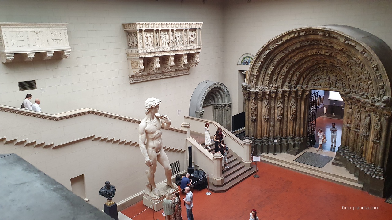 Пушкинский музей, Итальянский дворик