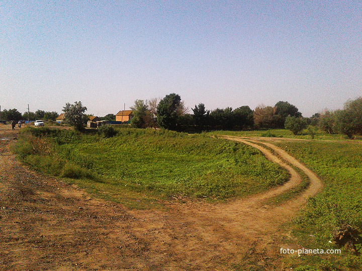 Село Килинчи, берег, окраина, природа.