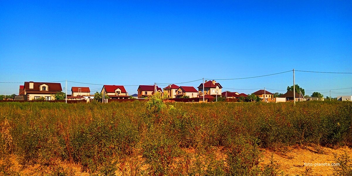 Посёлок Начало, окраина.