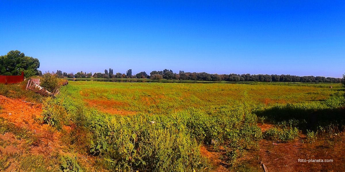 Село Килинчи, берег, окраина, природа.