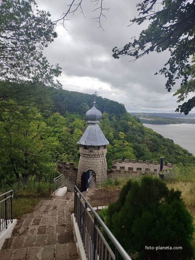 Скальный мужской монастырь.Галица.