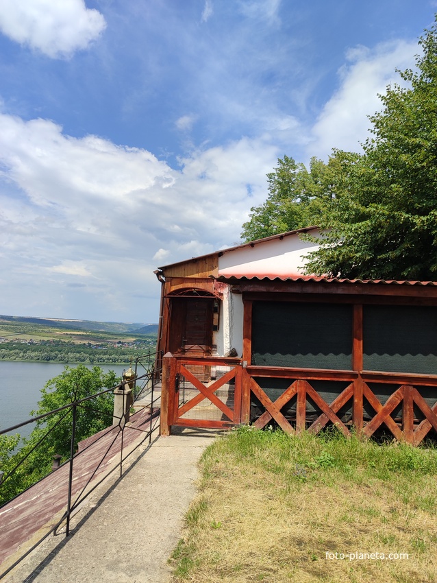 Скальный мужской монастырь.Галица.