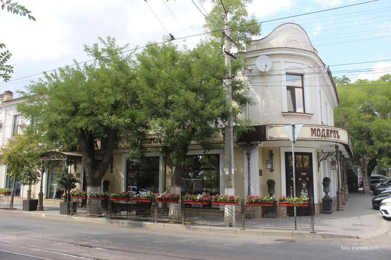 Ул. Революции.