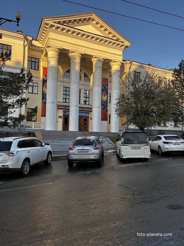 Дом офицеров