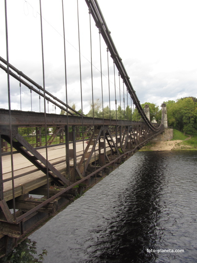 Цепные мосты через реку Великая
