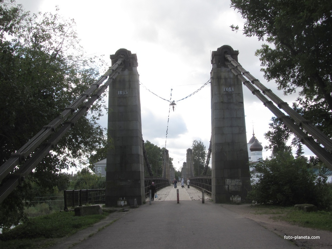 Цепные мосты через реку Великая