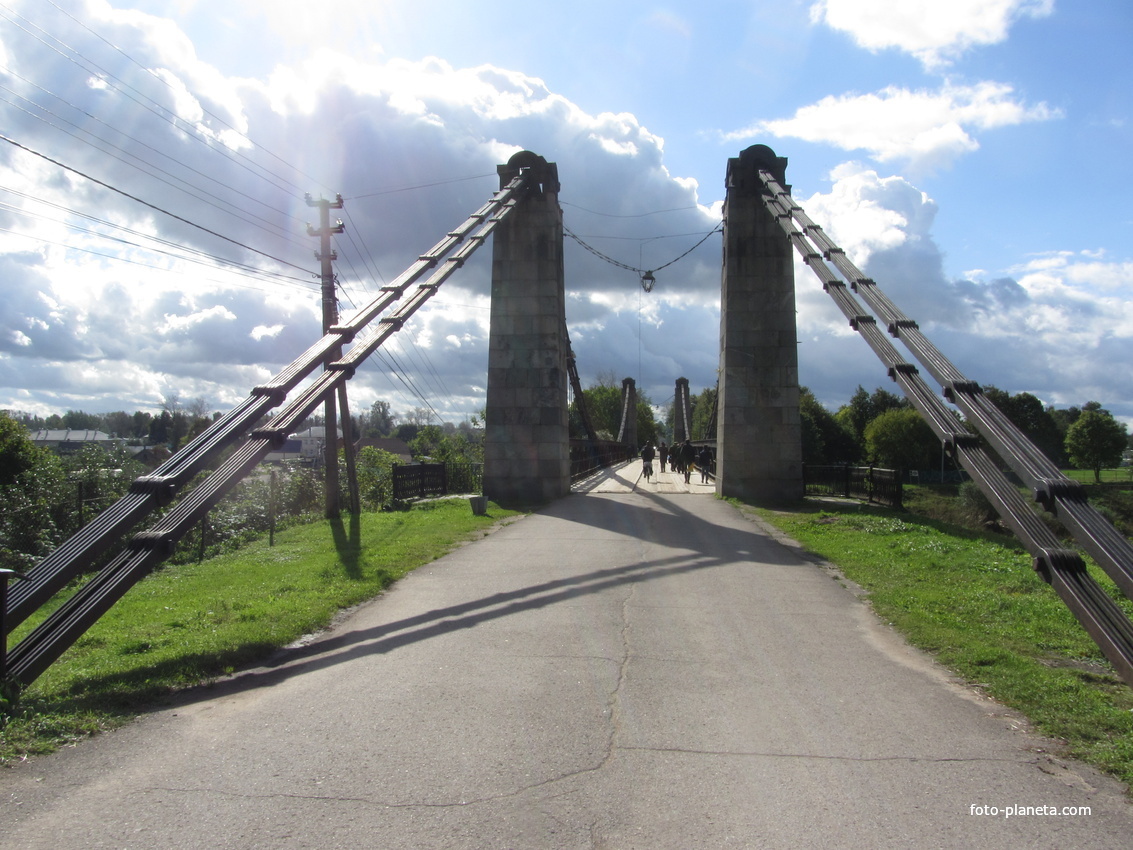 Цепные мосты через реку Великая