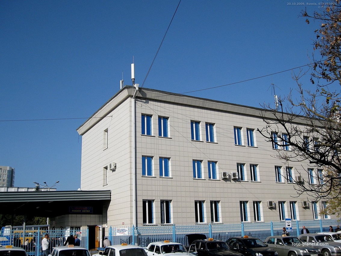 Фрагмент здания центрального автовокзала со стороны ул.Маршала Жукова.