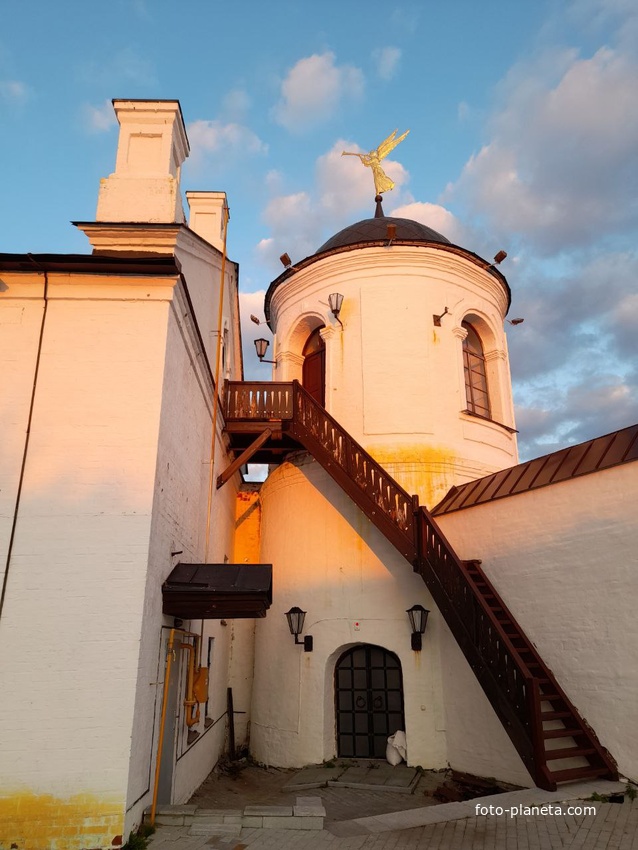 Юго-Восточная наугольная башня