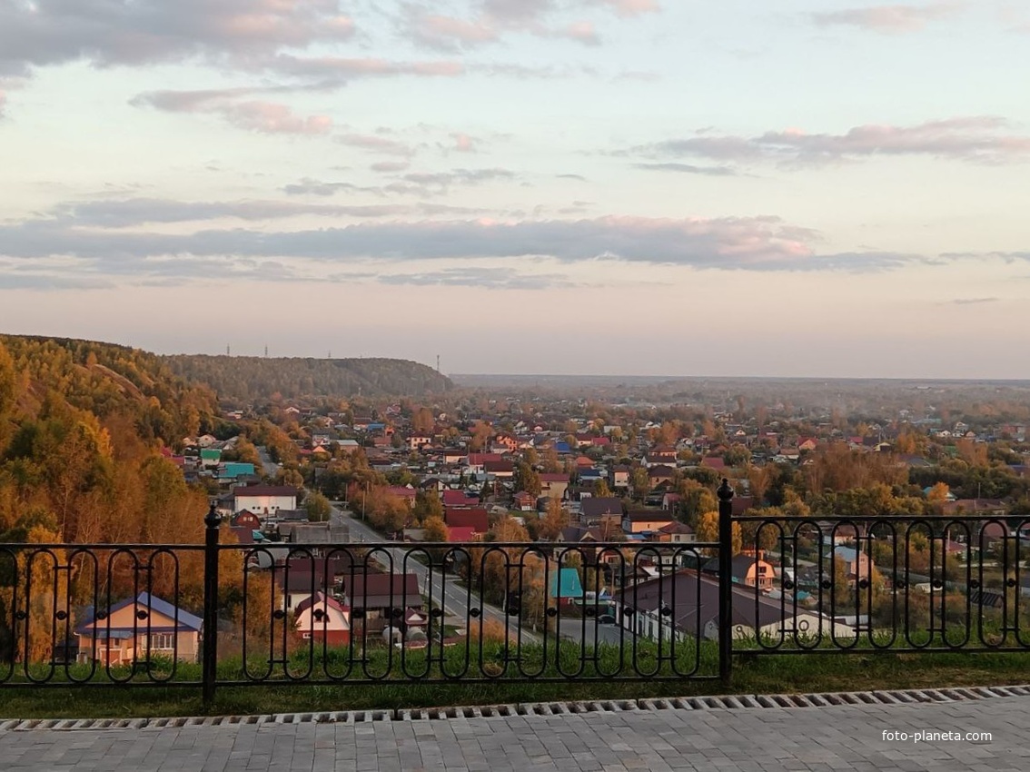 Вид на нижний город