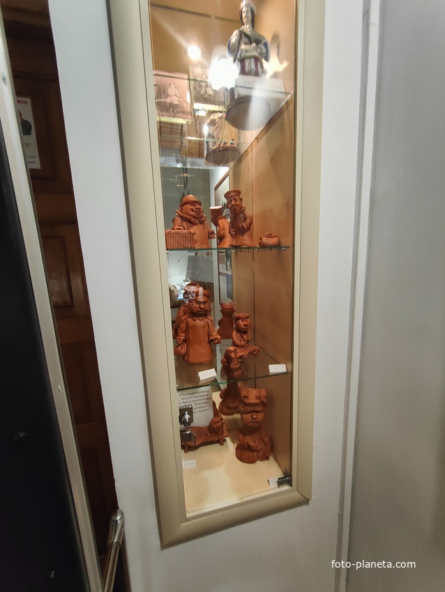 Экспозиции музея «Чехов и Крым» на даче «Омюр».